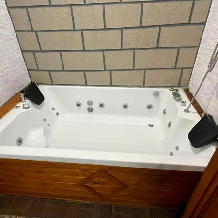 Yusuf Alaçatı Hotel *